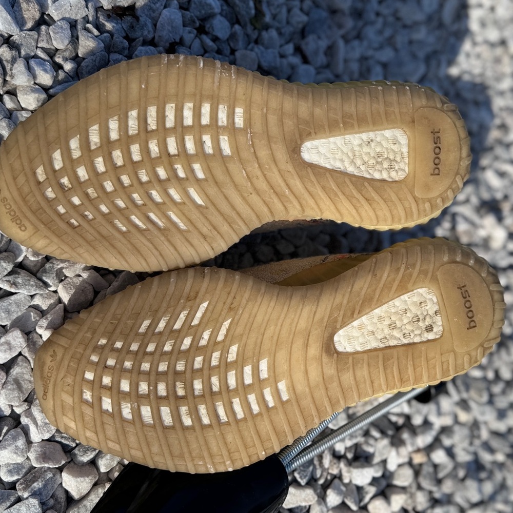 Adidas Yeezy Boost 350 V2 Low MX Oat - Picture 3 of 9